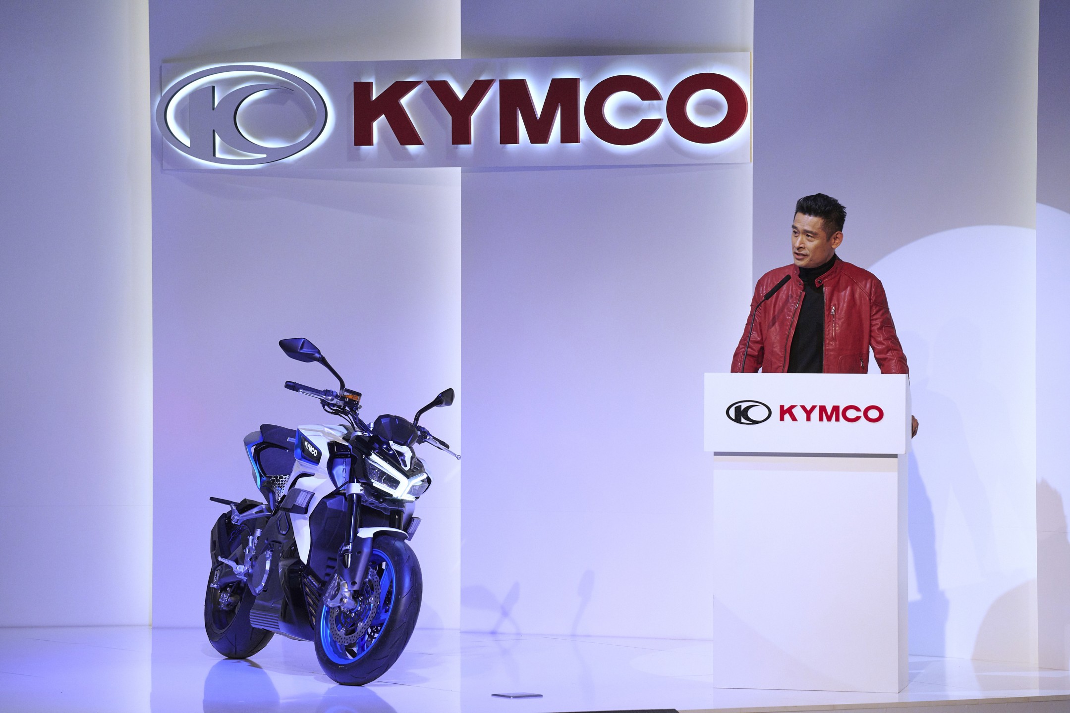 El presidente de KYMCO Global, Allen Ko, en la rueda de prensa Eicma 2019. KYMCO Global