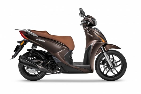 People S, nuevo referente de los scooters de rueda alta de KYMCO, llega a España en septiembre a un precio recomendado de 2.988 euros