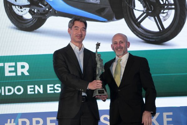 KYMCO España recibe el Premio Luike del Motor por el exitoso recorrido del superventas Agility City 125