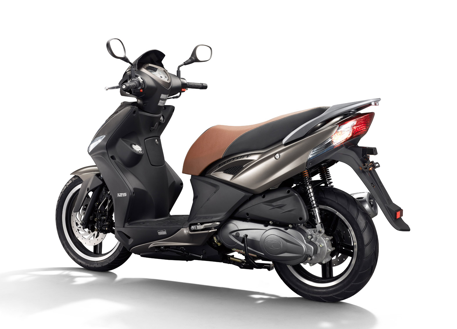 Agility City 125, en marrón. KYMCO España