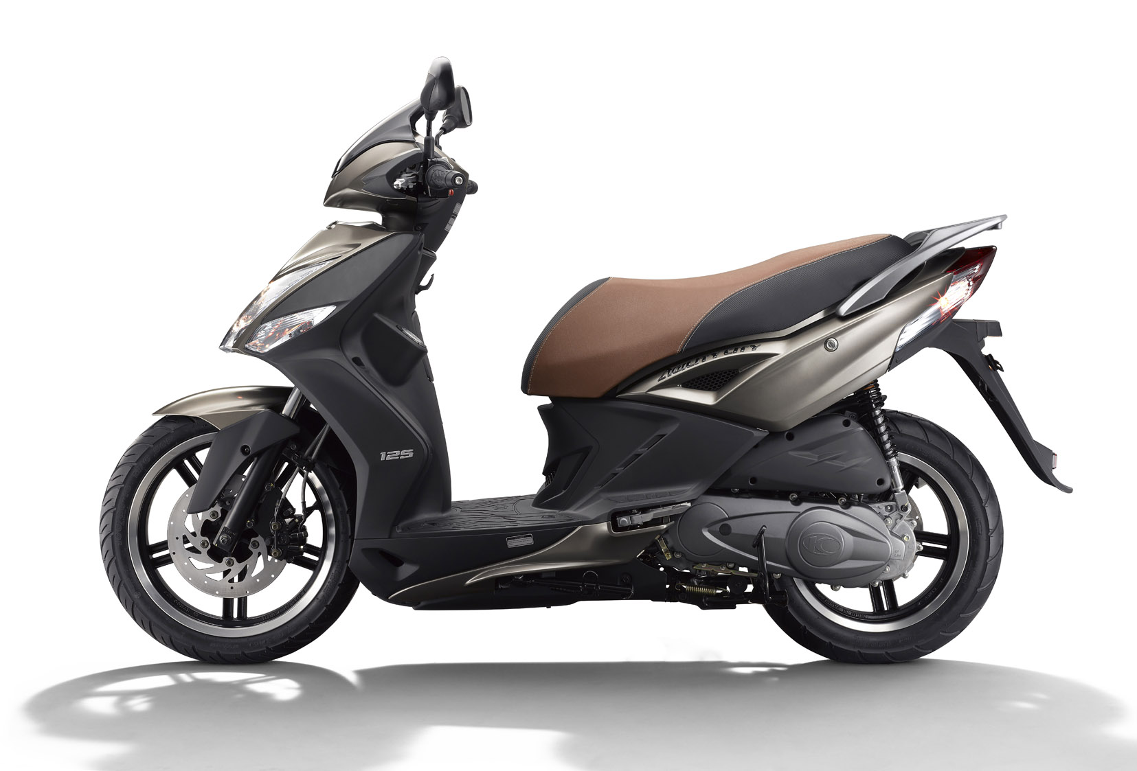 Agility City 125, en marrón. KYMCO España