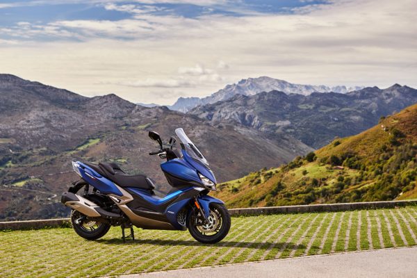 KYMCO España estrena ‘Noodoe Journey’ en una espectacular ruta desde Santander