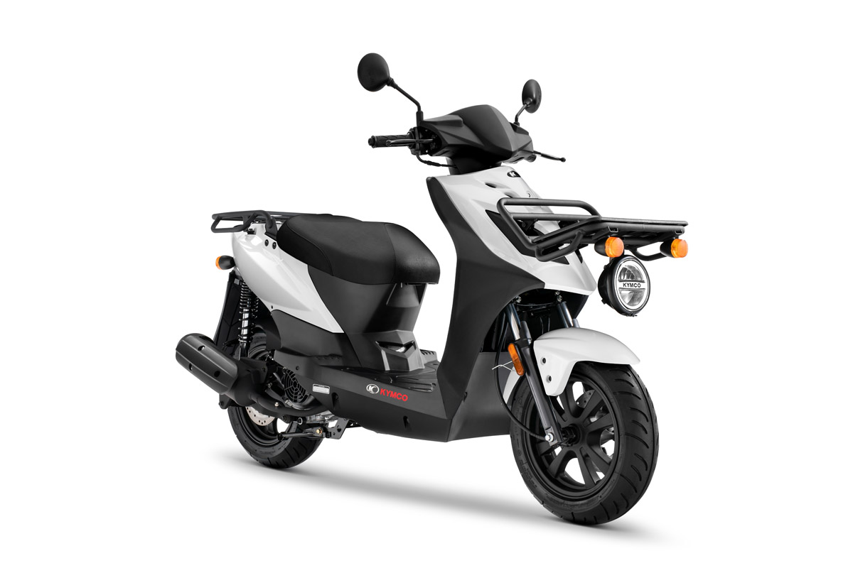 Familia motera de kymco superdink 125 campo de Gibraltar