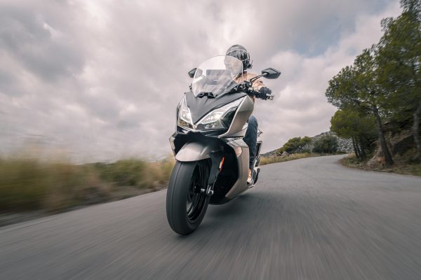 Vuelve el icónico megascooter Super Dink GT 350