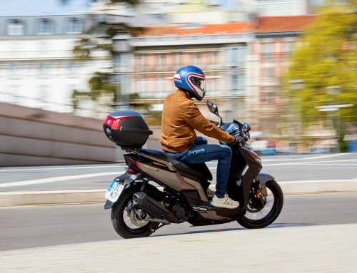 Nuevas normas para circular en moto en España: qué cambia para motoristas, usuarios de ciclomotor y ‘riders’ desde el 1 de octubre de 2026