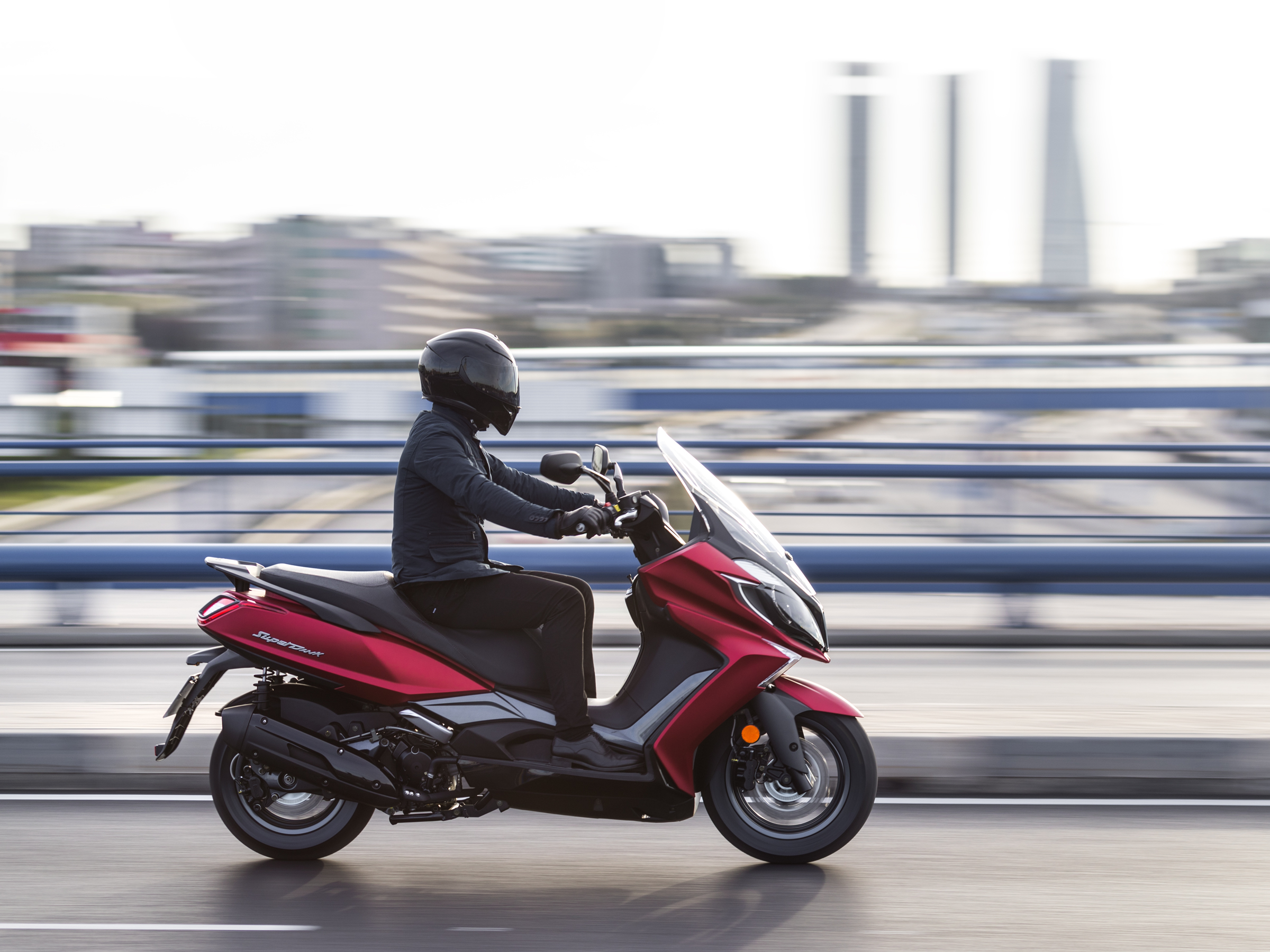 Dink 350 TCS KYMCO - Moto cc